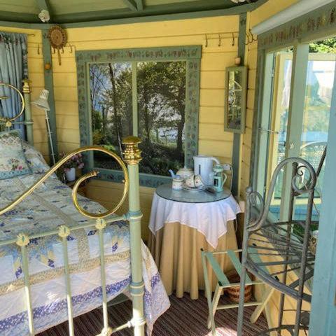 보드민 The Old Deer House B&B 외부 사진